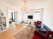 Stilvoller Luxus trifft Altbauflair – Traumhafte 3...