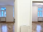 Stilvolles Altbau Juwel mit Balkon gegenüber vom...