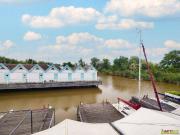 Stilvolles Bootshaus mit Anlegestelle direkt am...