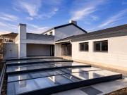 Stilvolles Einfamilienhaus mit Pool, Garten & Panorama...