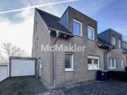 Stilvolles Familiendomizil in begehrter Feldrandlage mit...