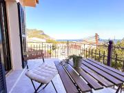 Stilvolles Natursteinhaus am Meer mit Pool und Garten in...
