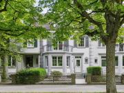 Stilvolles Stadthaus mit Wohnrecht des Eigentümers