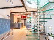 Stilvolles Wohnen im Grünen – Maisonette mit Aussicht &...