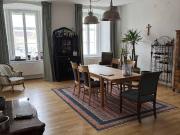 Stilvolles Wohnen in zentraler Lage Altbau