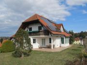 STILVOLLES WOHNHAUS IN RUHIGER SONNENLAGE