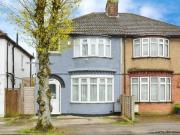 Stockingstone Road, Luton, 3 Bedroom Semi detached
