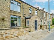 Stockport Road, Mossley, 3 Bedroom Terraced