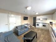 Stokes Croft, Bristol BS1, 6 bed flat to rent, £4,800...