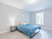 Stone Mountain Home, a 5 minute drive to GSU Perimeter...