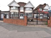 Stoney Lane, Birmingham B25, 5 bed property to rent,...