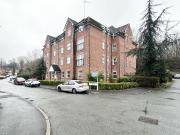 Stoneyholme Avenue, Manchester M8, 2 bed flat to rent,...