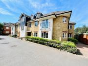 Stoneylands Road, Egham, Surrey TW20, 2 bed flat to...
