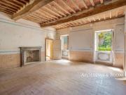 Storico, su due livelli e giardino, Sinalunga Toscana...