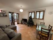 Strada Petriccio Belrigurado 8 vani 175mq