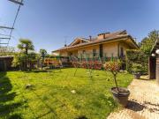 Strada Ponata 77 6 vani 212mq