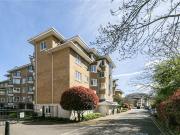 Strand Drive, Richmond TW9, 2 bed flat to rent, £2,750...