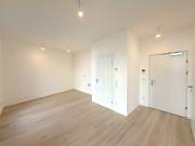 Straßenseitiges Büro auf der Hütteldorfer Straße zu...