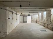 Straßenseitiges Lager nähe Johnstraße!