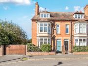 Stratford Upon Avon, Warwickshire CV37, 4 bed semi... Stratford Upon Avon, Warwickshire CV37, 4 bed semi...