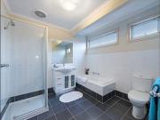 Street Facing Spacious Townhouse in a Prime Location