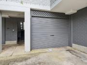 Stroll to Beaches, Harbour & Popular Jetty Strip