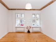 Stuck, Charme & Kiezflair: Ein Raumwunder im...