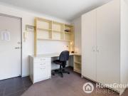 Student Accomodation Centrally Located!