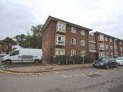 STUDENT Three Dbl Bed Flat – Kingston Mill Place, KT1