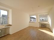 STUDENTEN AUFGEPASST! SCHICKES APARTMENT MIT NEUEM BAD...