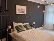 STUDENTEN WG 3 Zimmer / NEU & möbliert