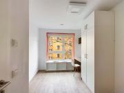 Students Only Private room in shared apartment for 3...