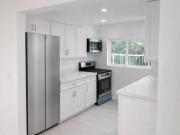 Studio, 1 bath, Other 324 South Kenmore Avenue