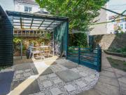 Studio 1st Floor Flat to rent in Brighton And Hove East...
