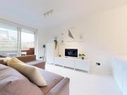 Studio 1st Floor Flat to rent in London Kensington And...