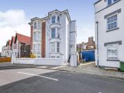 Studio 1st Floor Flat to rent in Portsmouth Hampshire,...