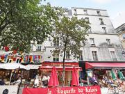 Studio 2P renovated rue des Archives / Marais