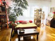 Studio 37m² dernier étage M° Volontaires