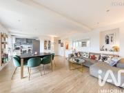 Studio 4 pièces 116 m²