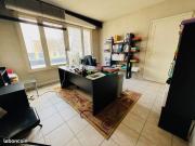 Studio 4 pièces 77 m²
