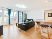 Studio 4 pièces 85 m²