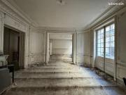 Studio 5 pièces 176 m²