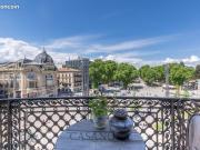 Studio 6 pièces 181 m²