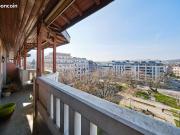 Studio 7 pièces 171 m²