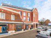 studio A3 Zephyr Building, City Centre studio A3 Zephyr Building, City Centre