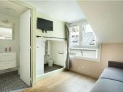 Studio à louer à 2Ème Arrondissement, Paris