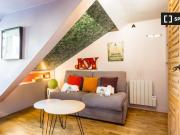 Studio à louer à 6Ème Arrondissement, Paris