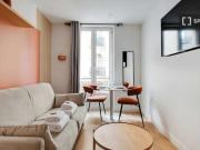 Studio à louer à Muette Sud, Paris