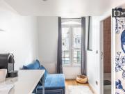Studio à louer à Blanche Trinité, Paris
