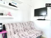 Studio à louer à La Fourche Guy Môquet, Paris